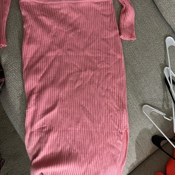 Two piece set - Picture 2 of 3